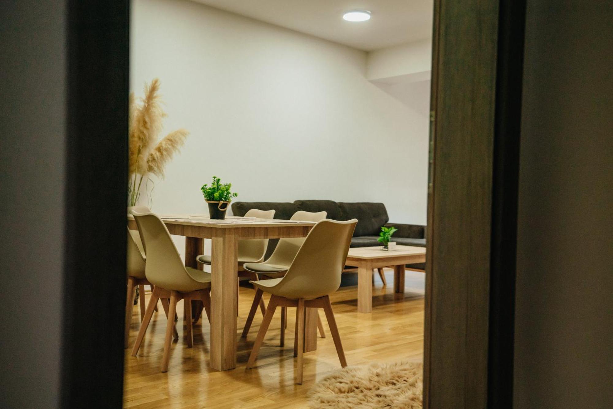 Damast Lux 21 Ohrid